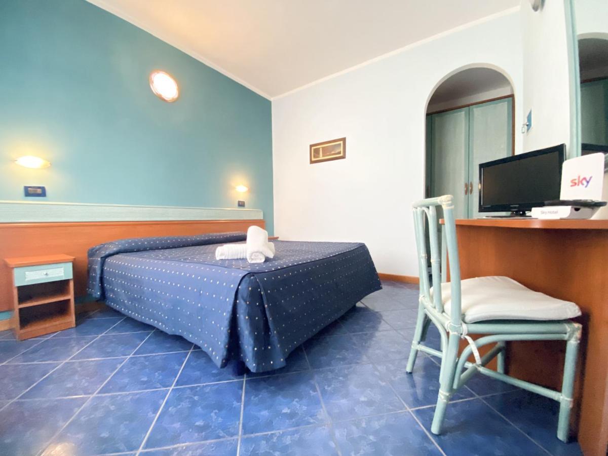 Hotel Villa Grazia 切塞纳蒂科 外观 照片