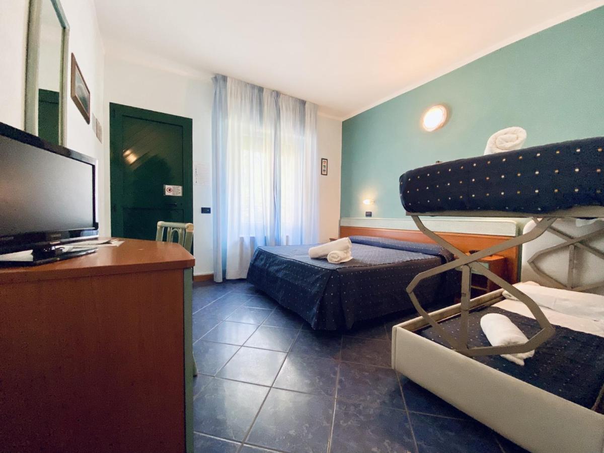 Hotel Villa Grazia 切塞纳蒂科 外观 照片