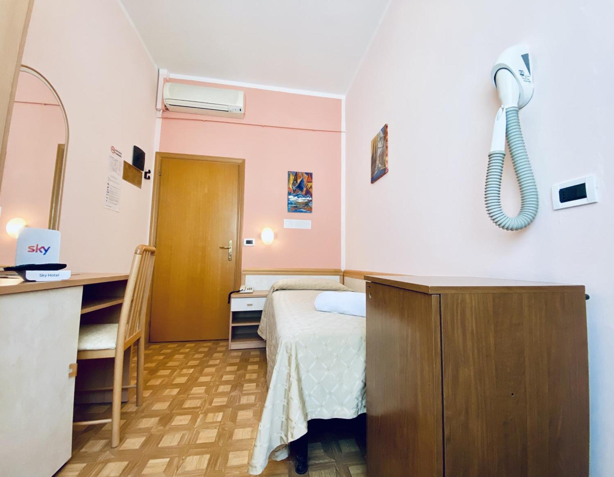 Hotel Villa Grazia 切塞纳蒂科 客房 照片