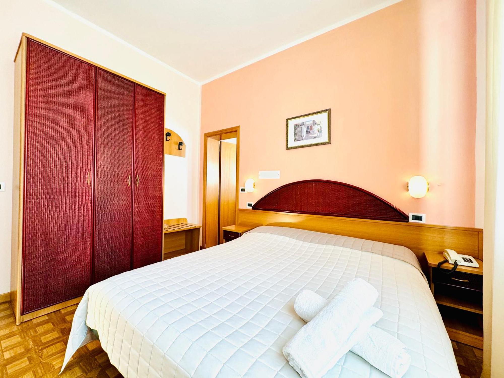 Hotel Villa Grazia 切塞纳蒂科 外观 照片