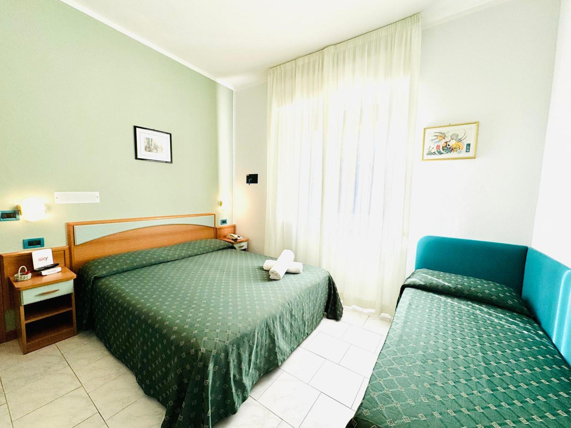 Hotel Villa Grazia 切塞纳蒂科 外观 照片