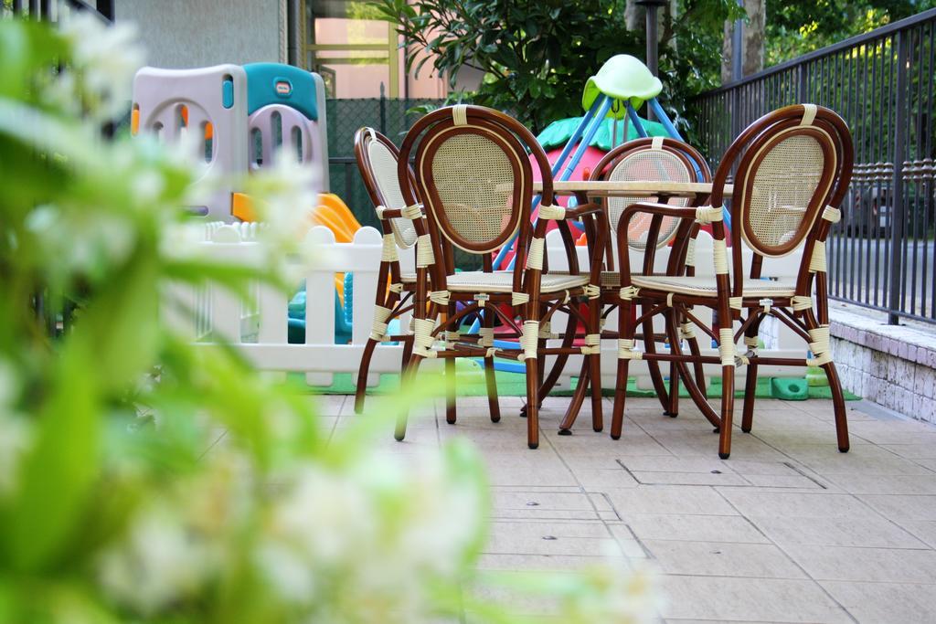 Hotel Villa Grazia 切塞纳蒂科 外观 照片